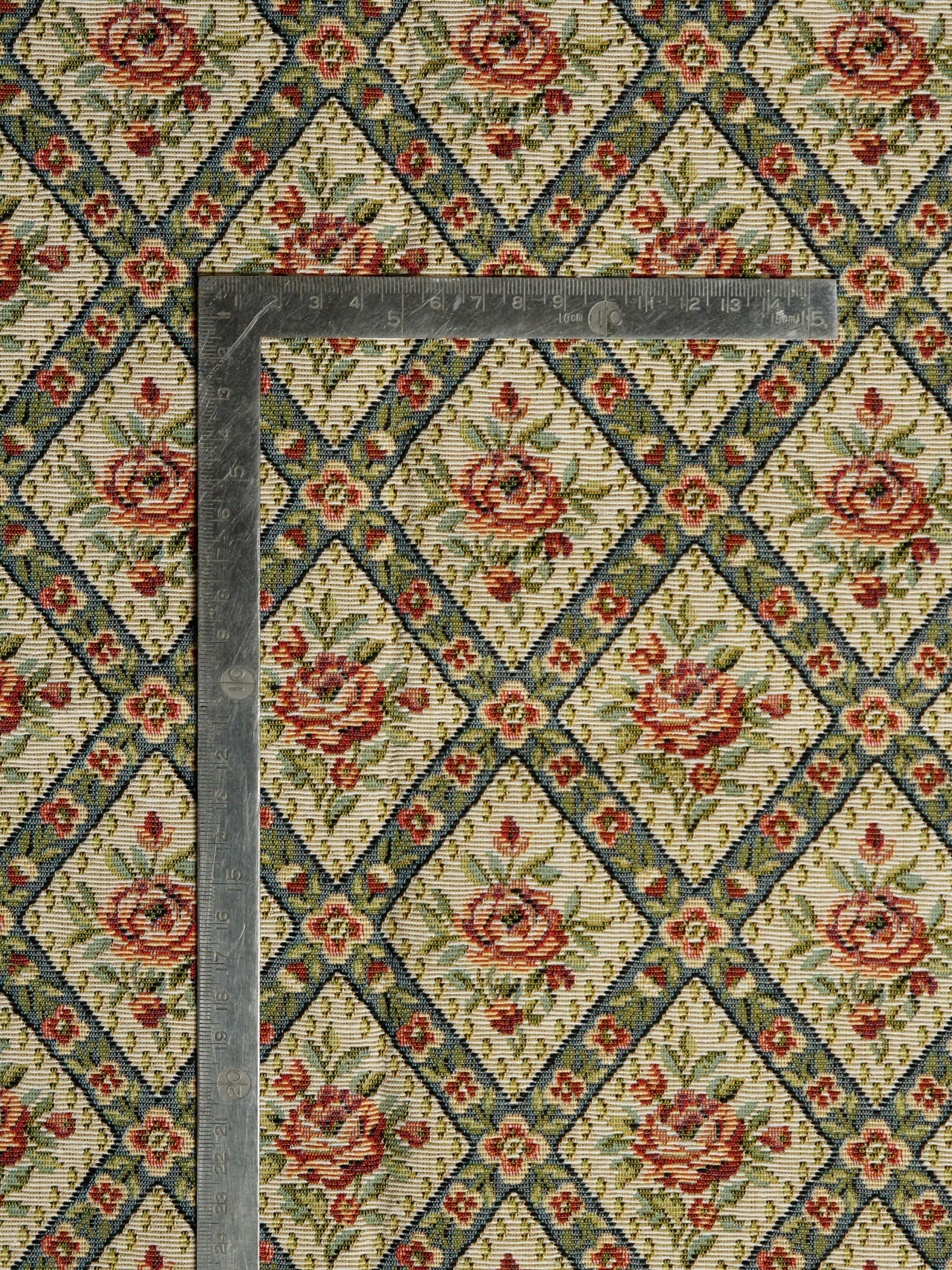 2000's USA Diagonal Lattice Floral Gobelin