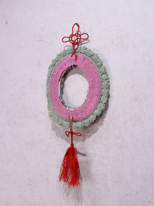 1920's japan Hand-knitted photo frame
