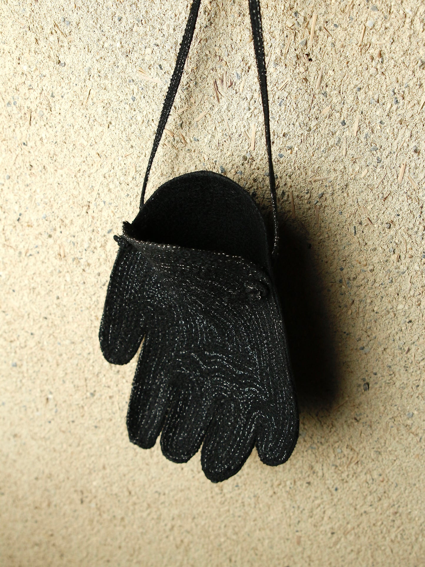 hand made hand  ” Shoulder Bag "  Right