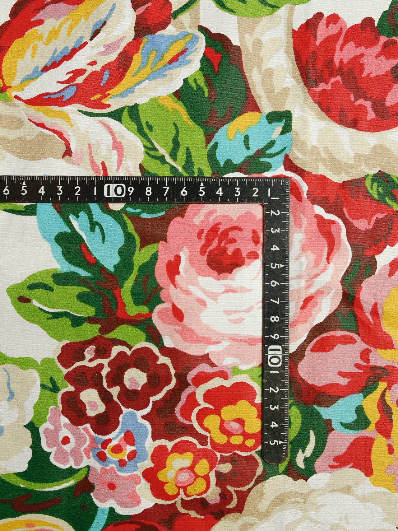 2000's USA 13-colour Floral Screen Print Fabric