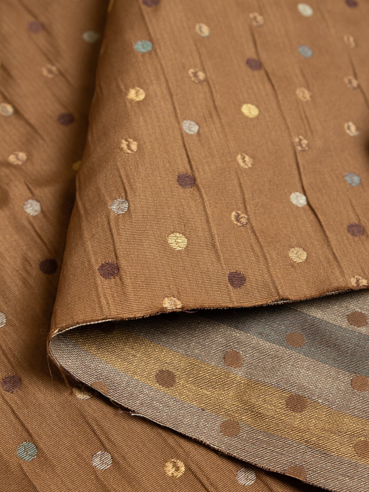 2000's USA Crinkle Dot Jacquard Fabric