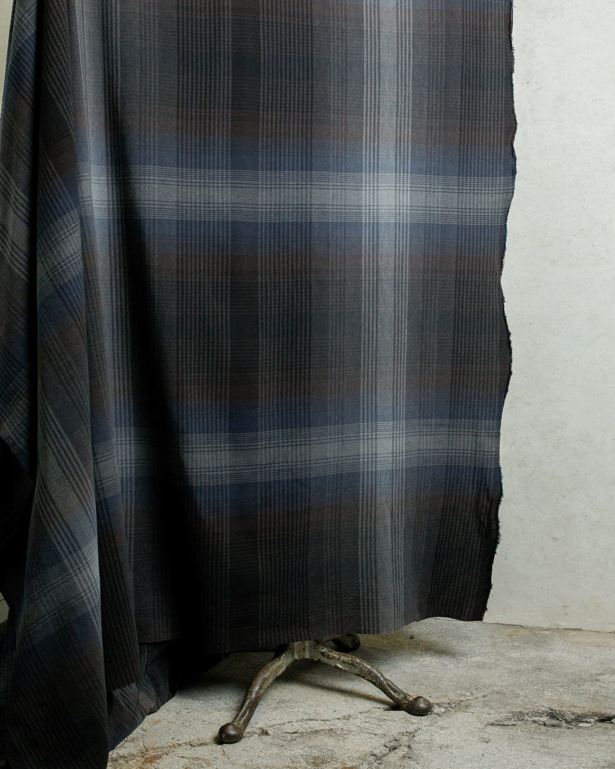 2000's JAPAN Cotton Polyester Large Plaid Fabric -Blue