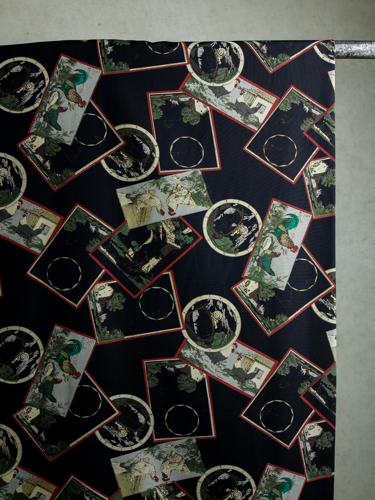 2000's EUROPE Framed Motif Print Poly Fabric