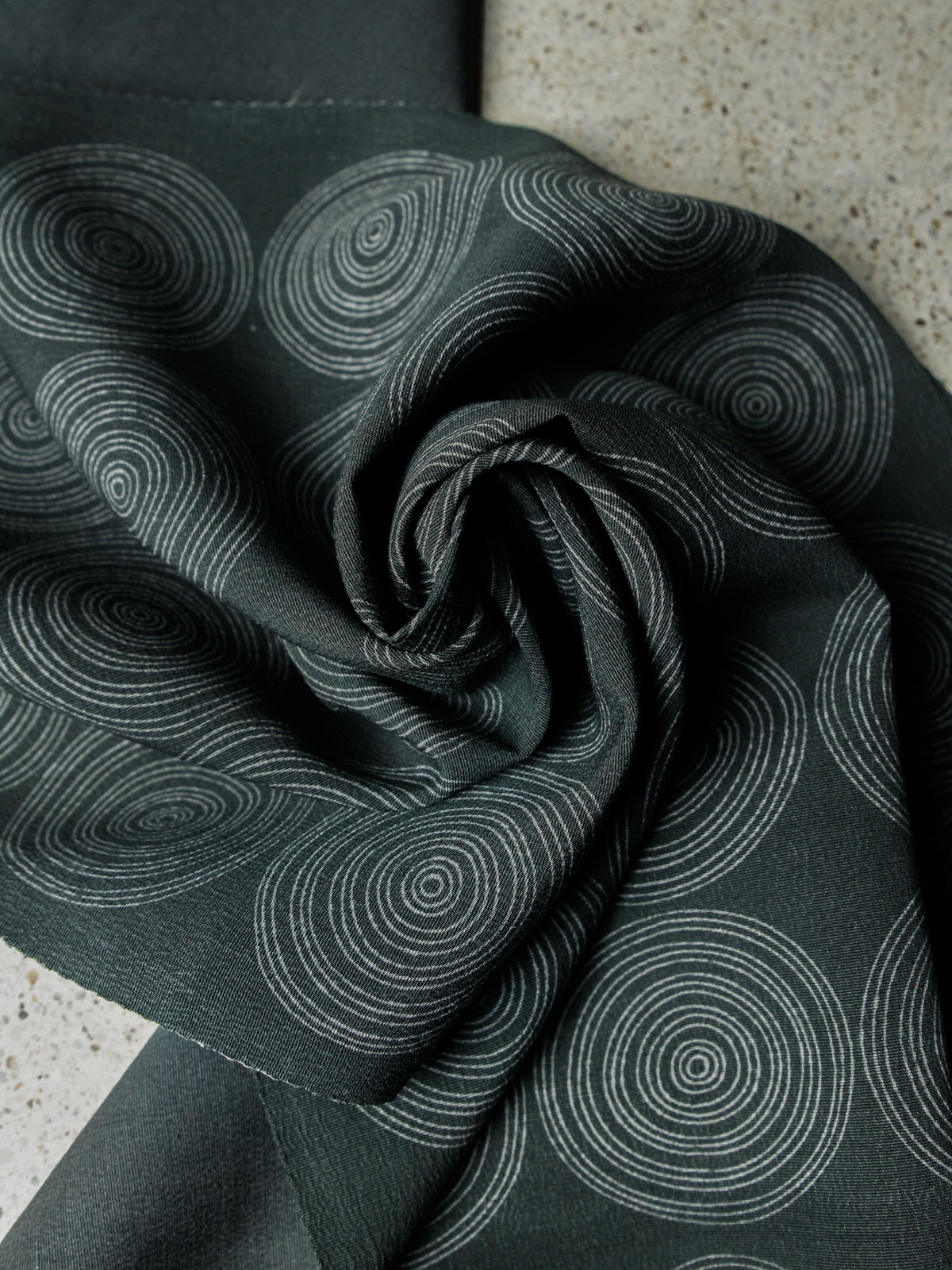 1980's JAPAN Concentric Circle Pattern Washed Kimono Fabric