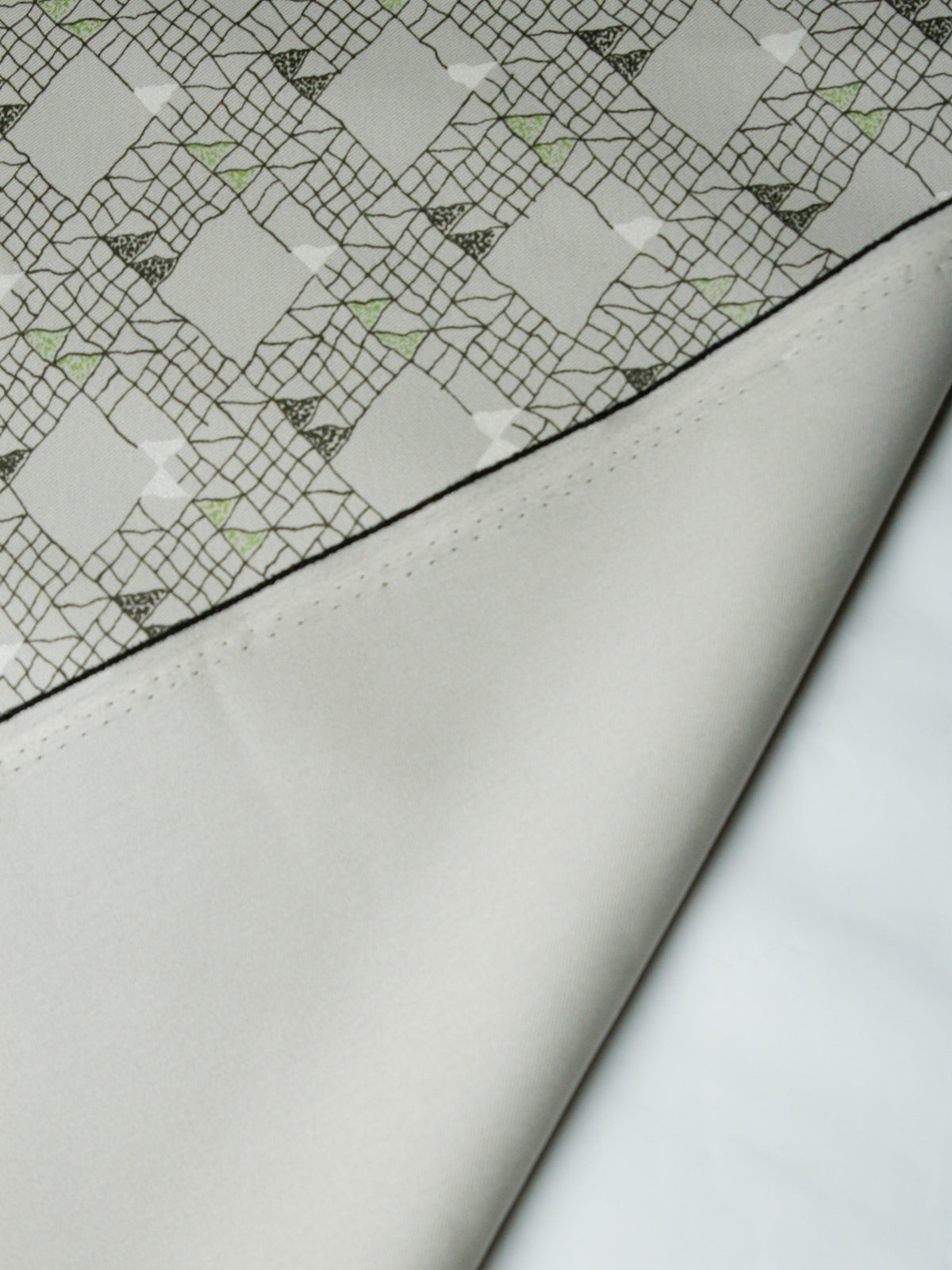 1990's EUROPE Geometric Lame Print Interior Poly Fabric