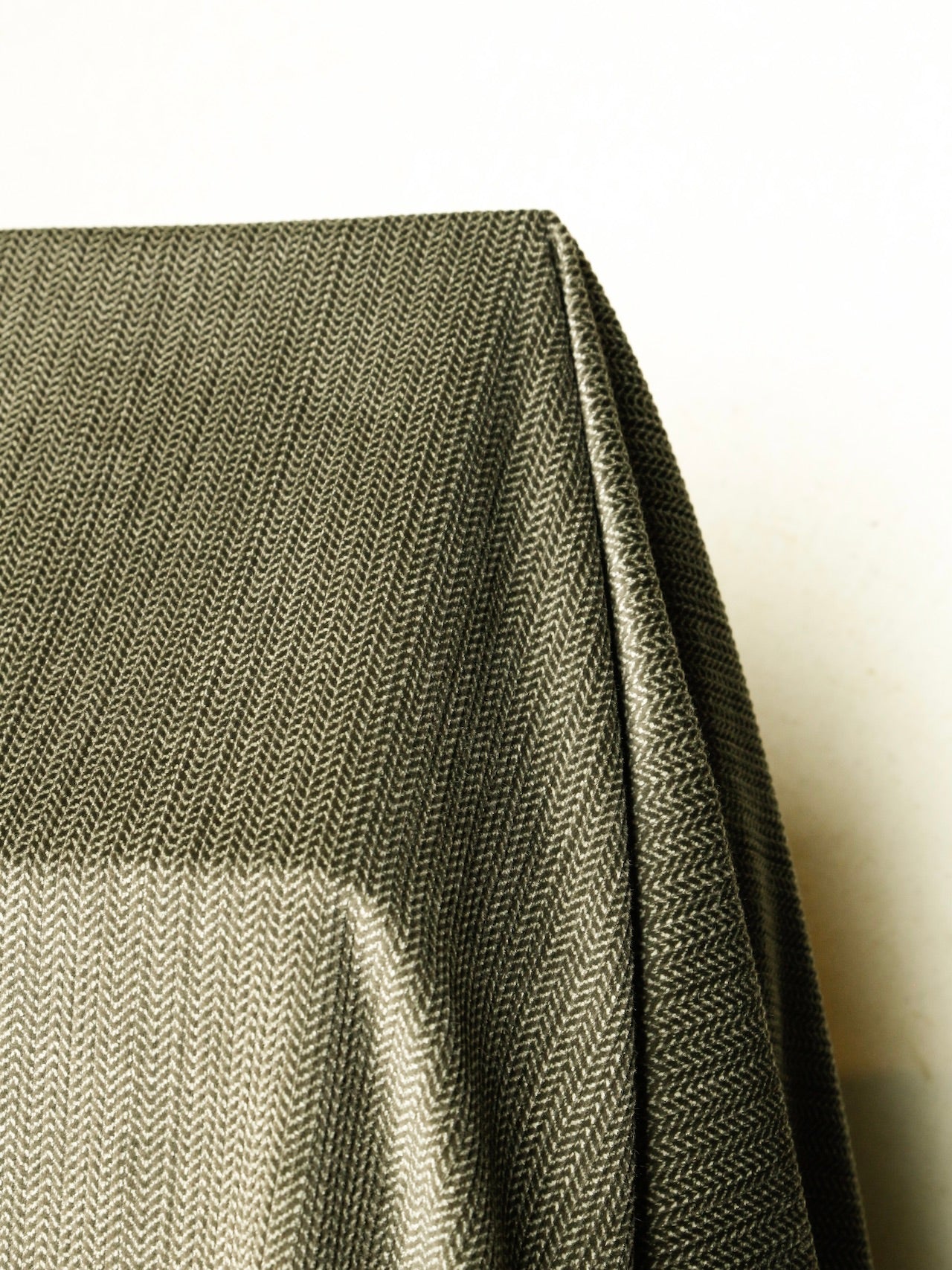 2000's ITALY VISCONTI Herringbone Velvet